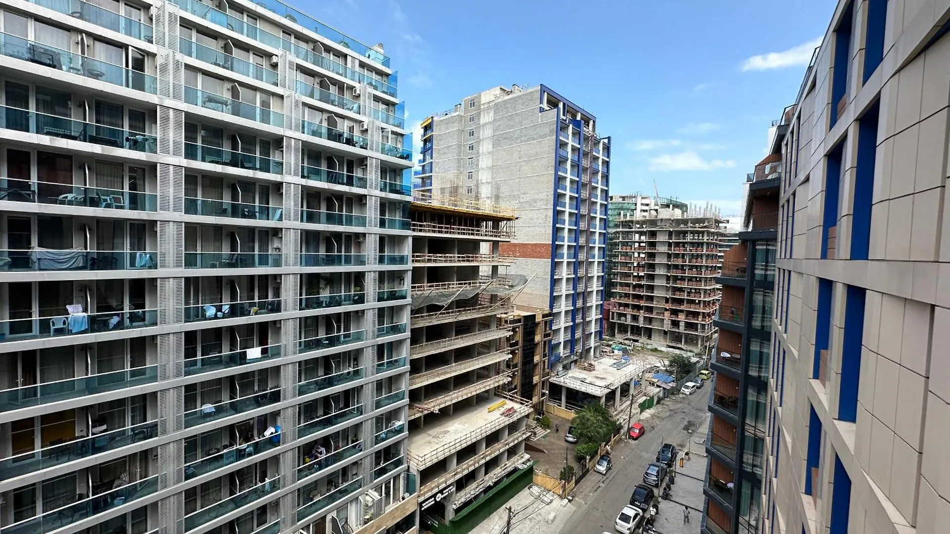 Seaside Sunny Apartments 95C Batumi