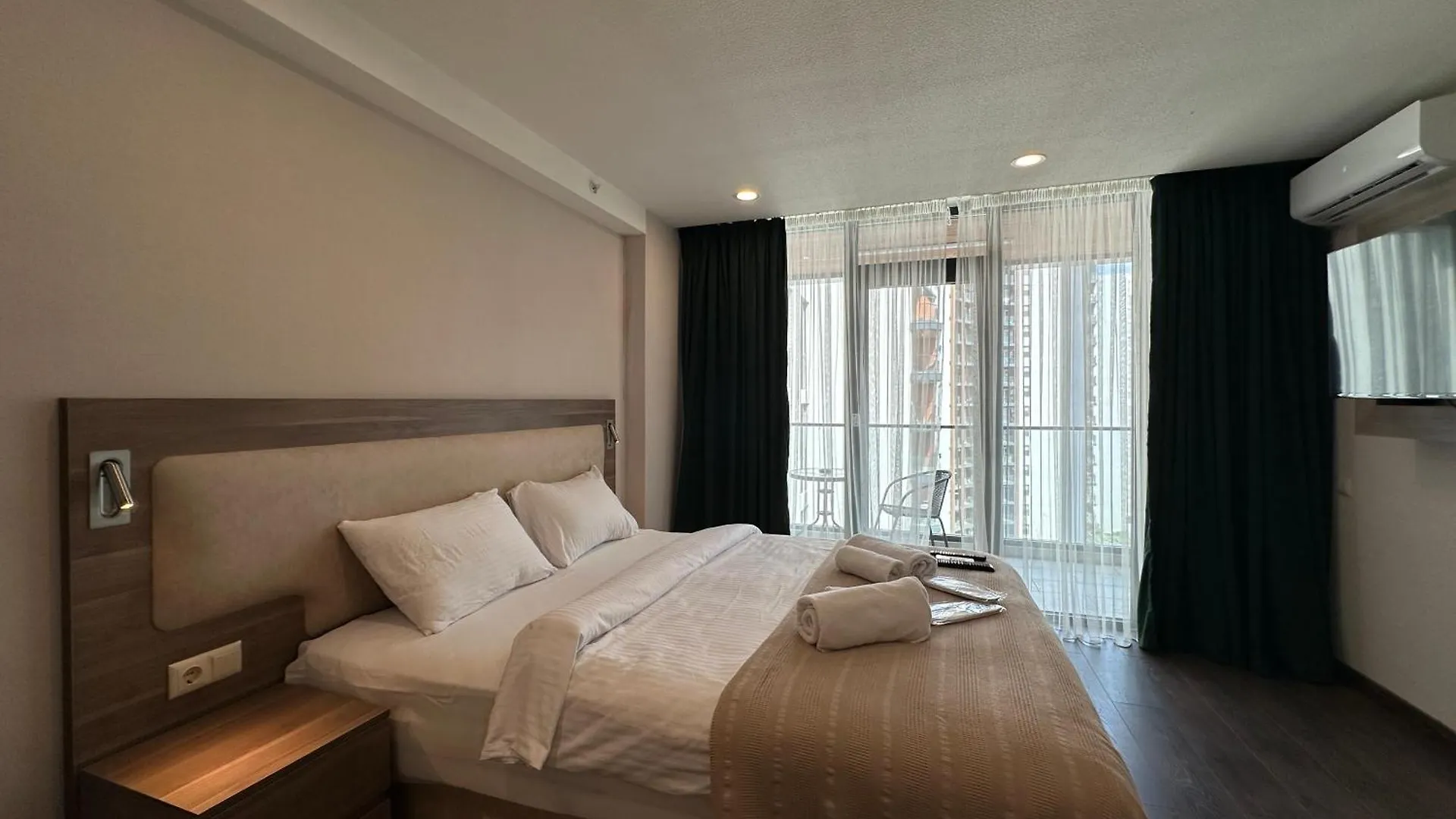 Seaside Sunny Apartments 95C Batumi Georgia