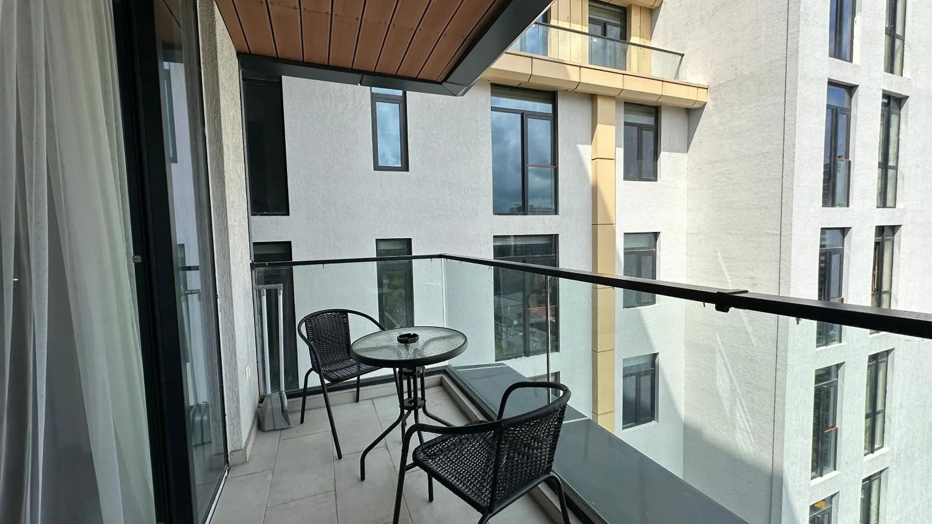 Seaside Sunny Apartments 95C Batumi