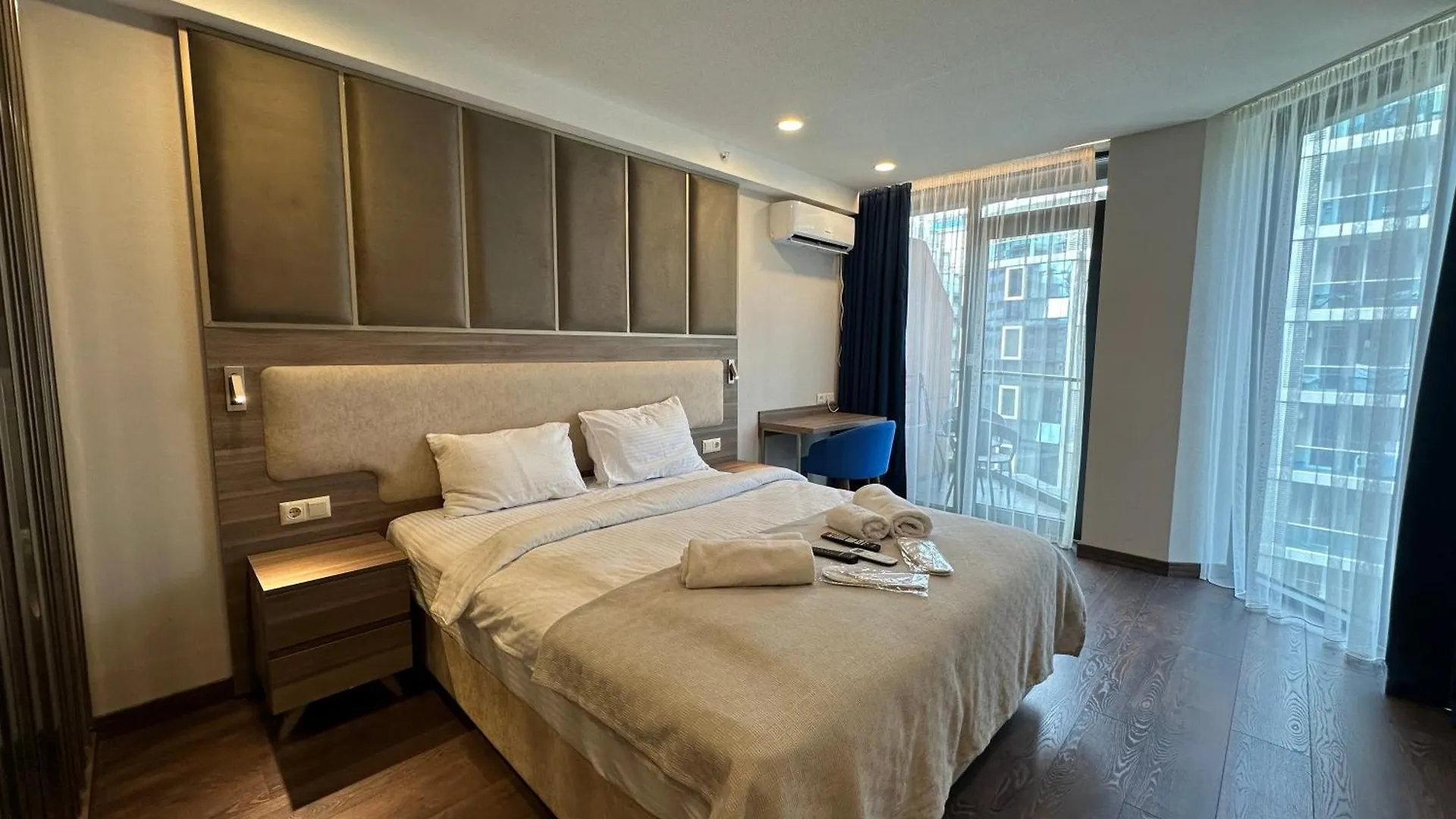 Seaside Sunny Apartments 95C Batumi