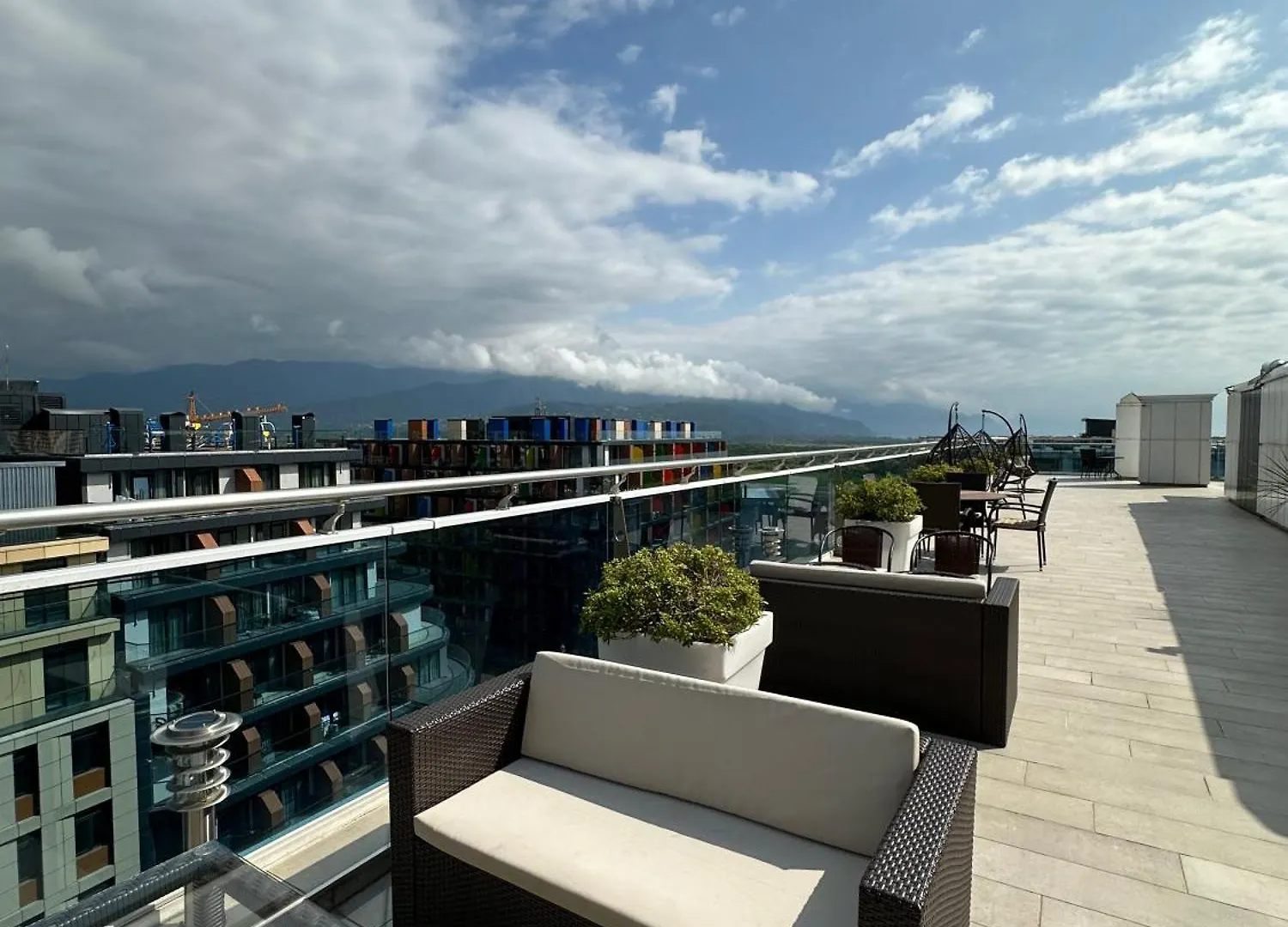 Seaside Sunny Apartments 95C Batumi