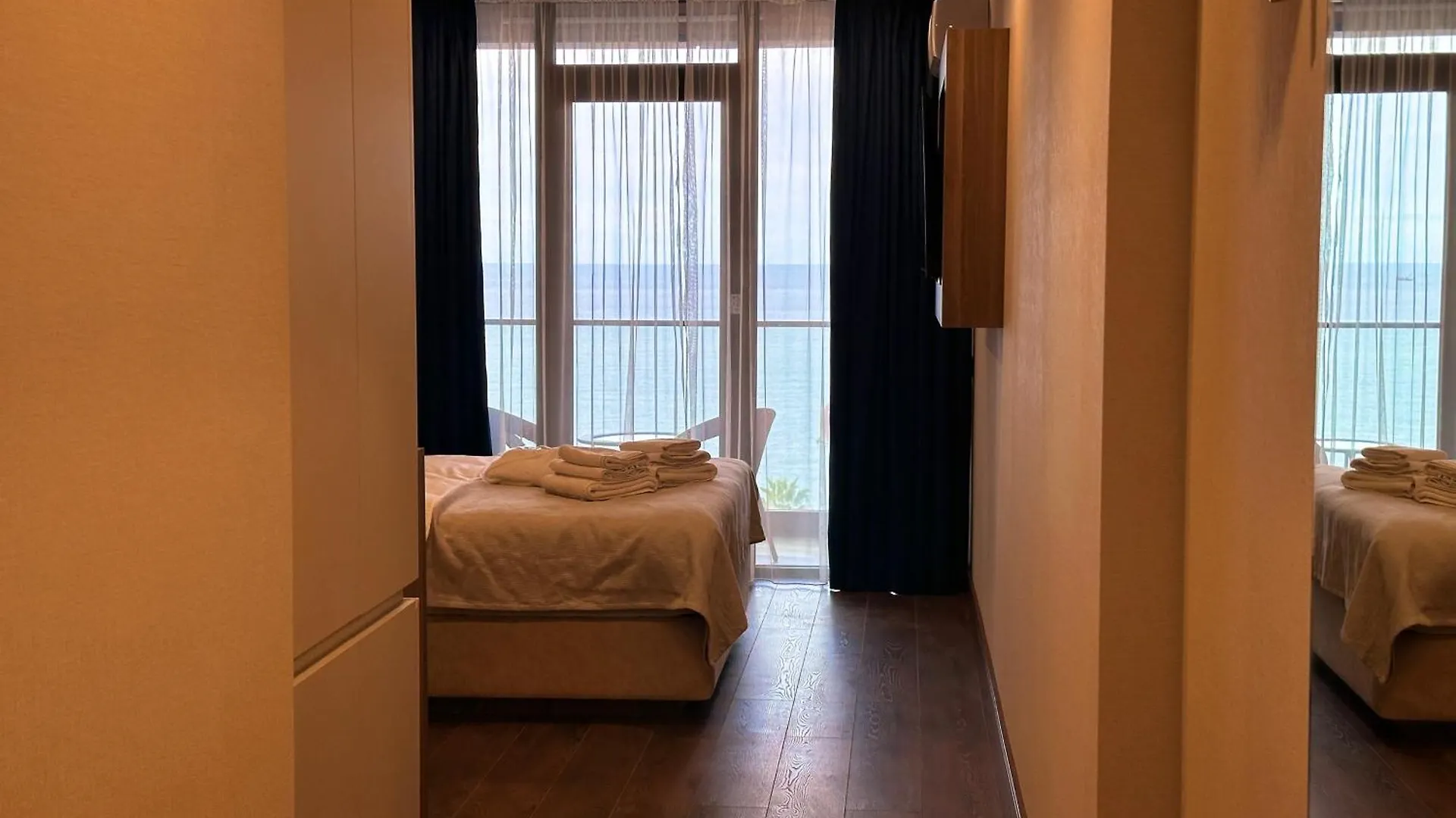 Seaside Sunny Apartments 95C Batumi 0*,