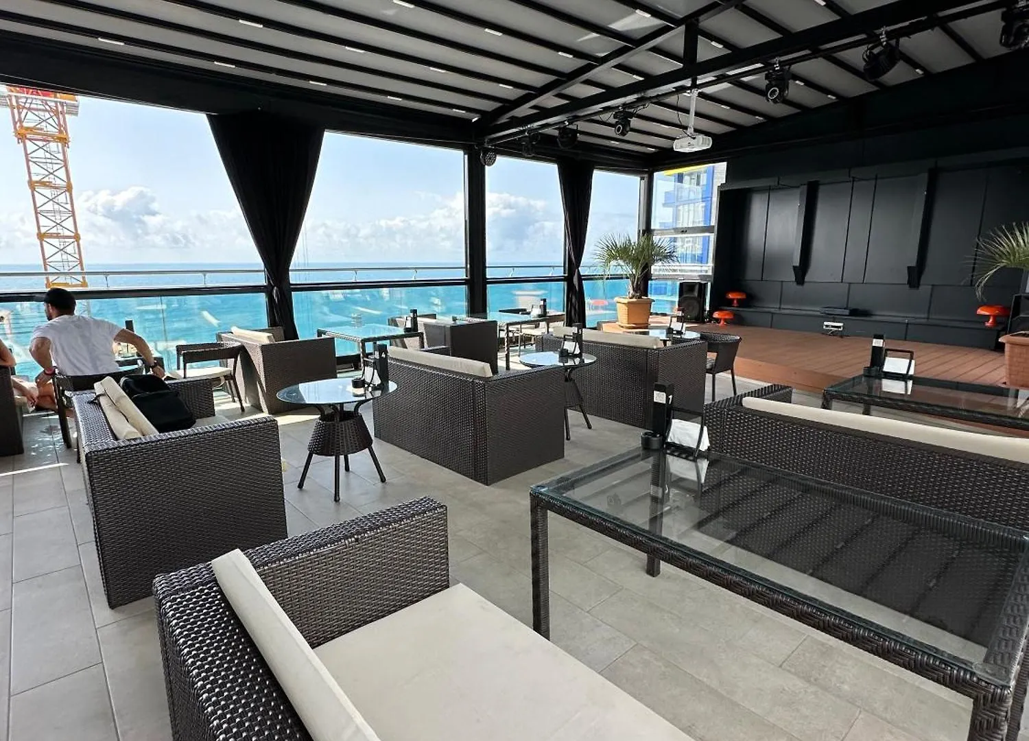 Seaside Sunny Apartments 95C Batumi