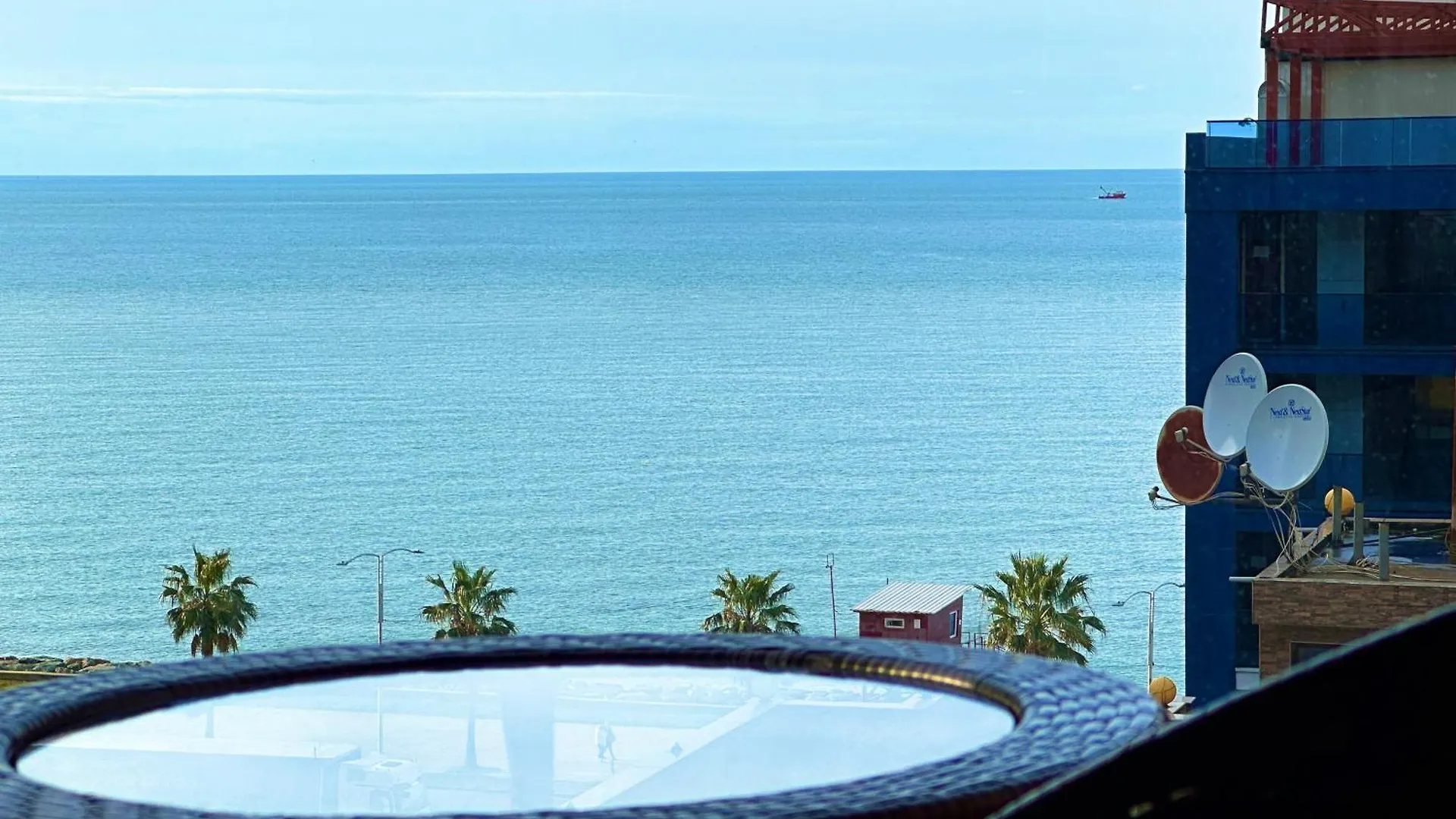 Seaside Sunny Apartments 95C Batumi